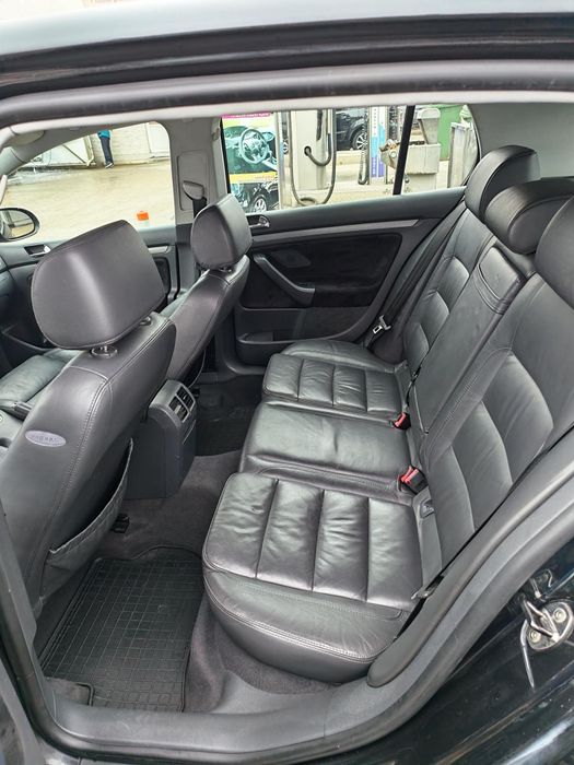 VW golf 5 benzina 2.0 stare perfectă