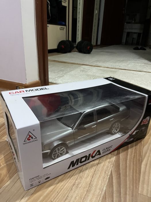 Игрушка w124 новый