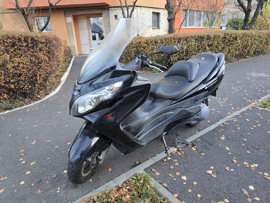 Suzuki Burgman 400 k8