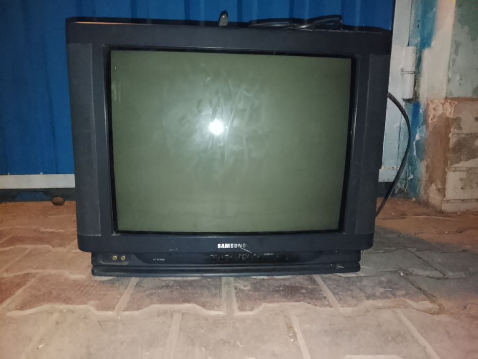 Продам телевизор Samsung