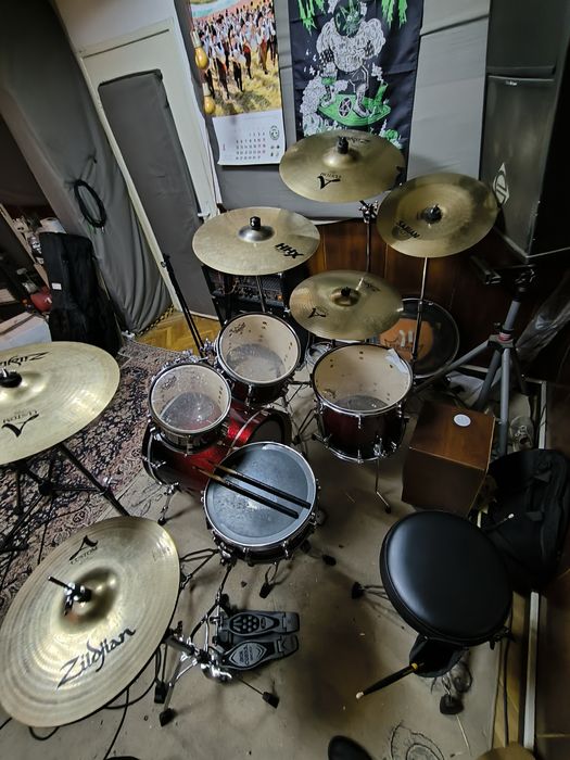 Барабани под наем