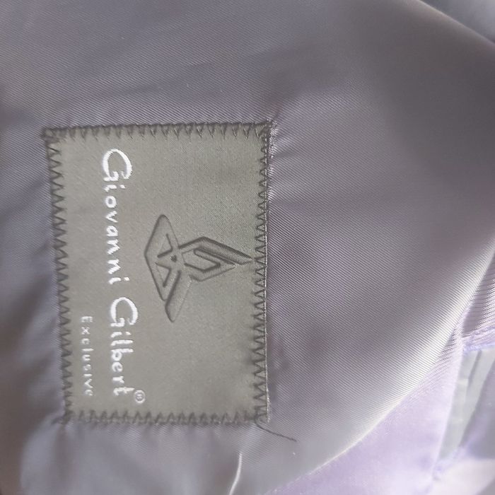 Продам костюм классический