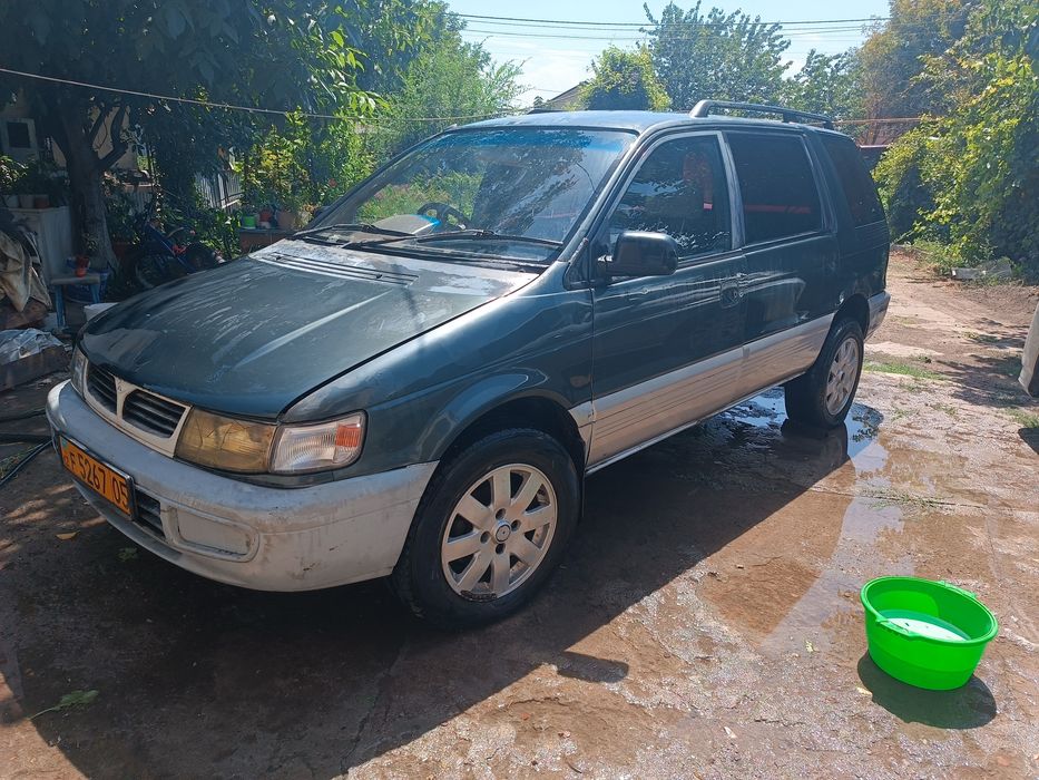 Здравствуйте продаю mitsubishi chariot