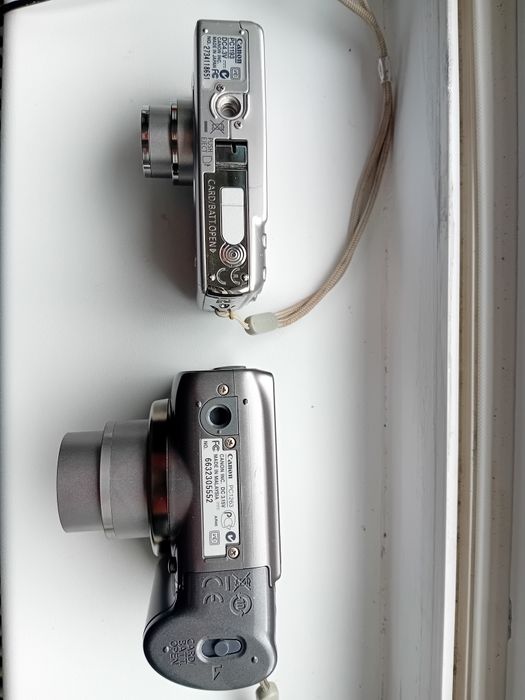 Aparat foto compact Canon
