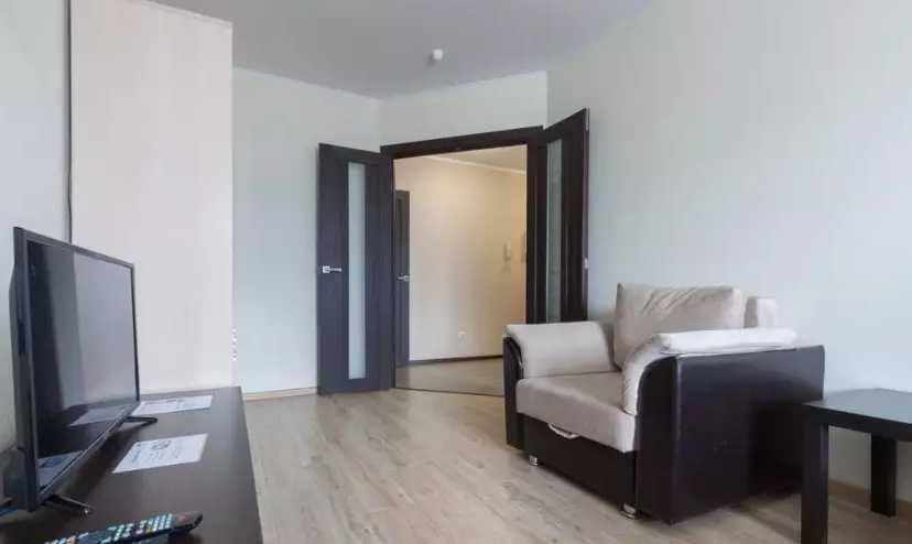 Дава се под наем Едностаен апартамент в Пловдив, Мараша - 38 кв.м за 168.3 € - Снимка #1