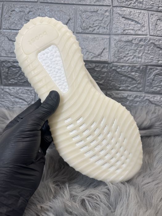 Yeezy 350 v2 Bone Pk Premium