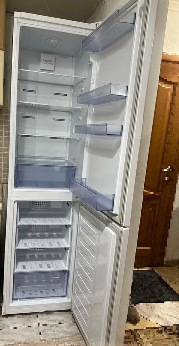 Двухкамерный холодильник Beko