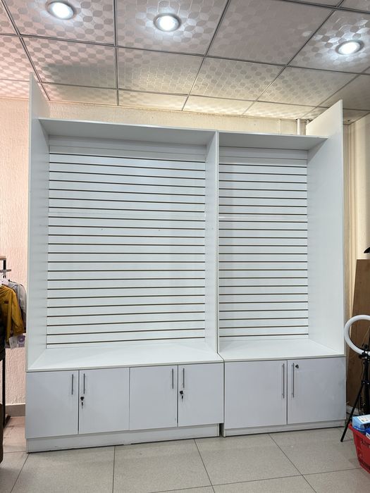 Продам срочно шкафы, рейлы, ресепшен