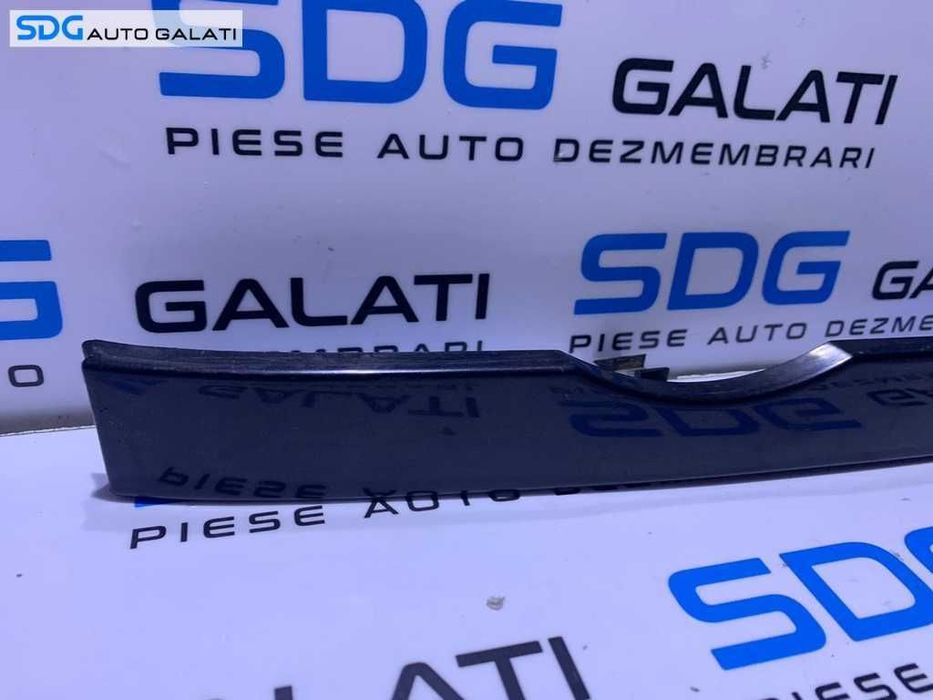 Ornament Bandou Grila Sub Far Dreapta BMW X3 E53 1999 - 2003 Cod 8402648 51.13-8402648 [V0258]