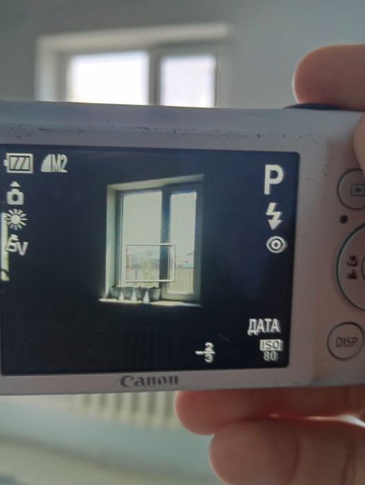 Продам canon ixus 105