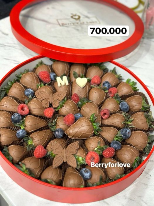 Клубника в шоколаде Best