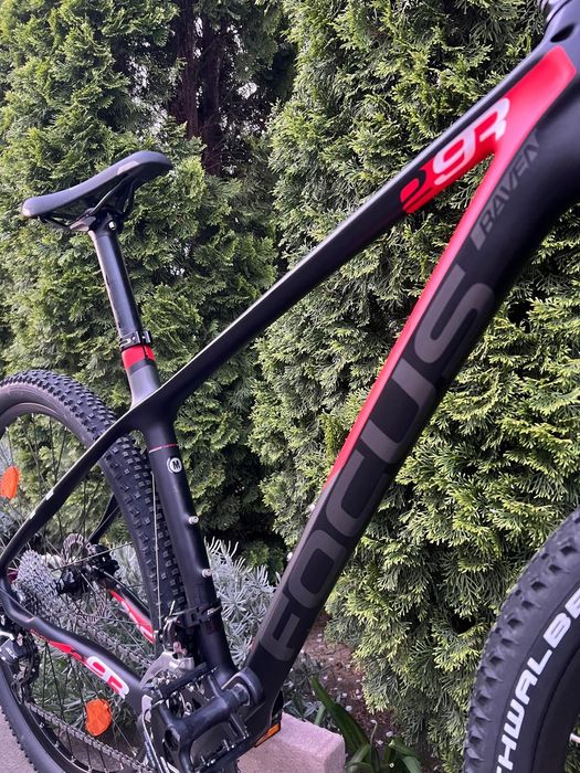 Bicicleta MTB FOCUS RAVEN FULL Carbon M 29" Furca pe Aer 3x10 Shimano SLX