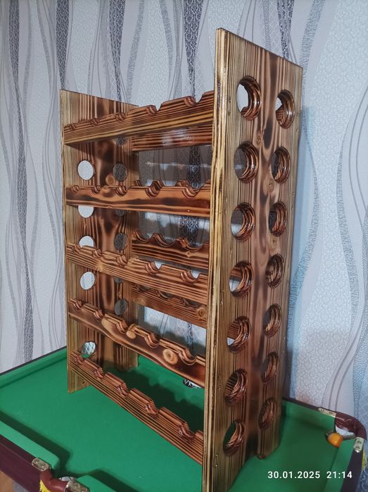 Стойка за вино .