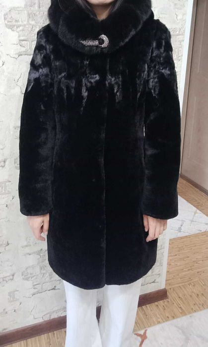 Женская шуба из мутона