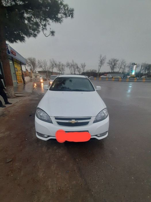 Машина белая жентра евро позиция