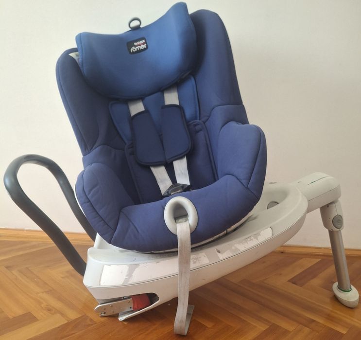 Vand scaun auto Britax Romer dualfix 360 grade