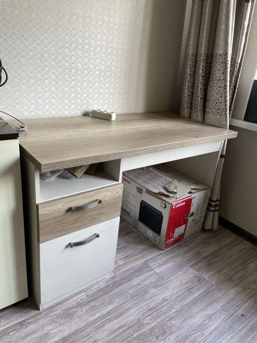 продам письменный стол