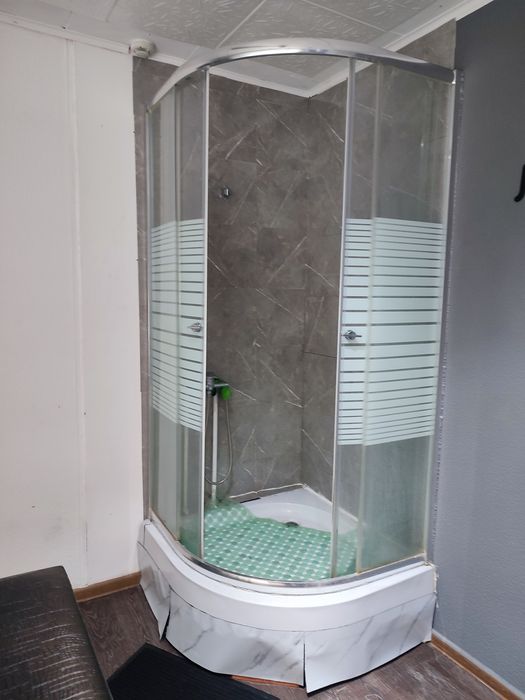 Продам душевую кабину 50000