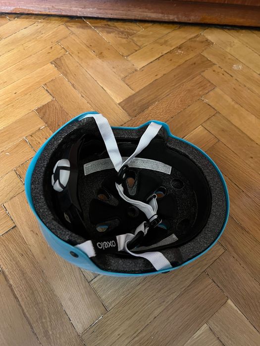 Продавам детска каска BTWIN размер S 52-55