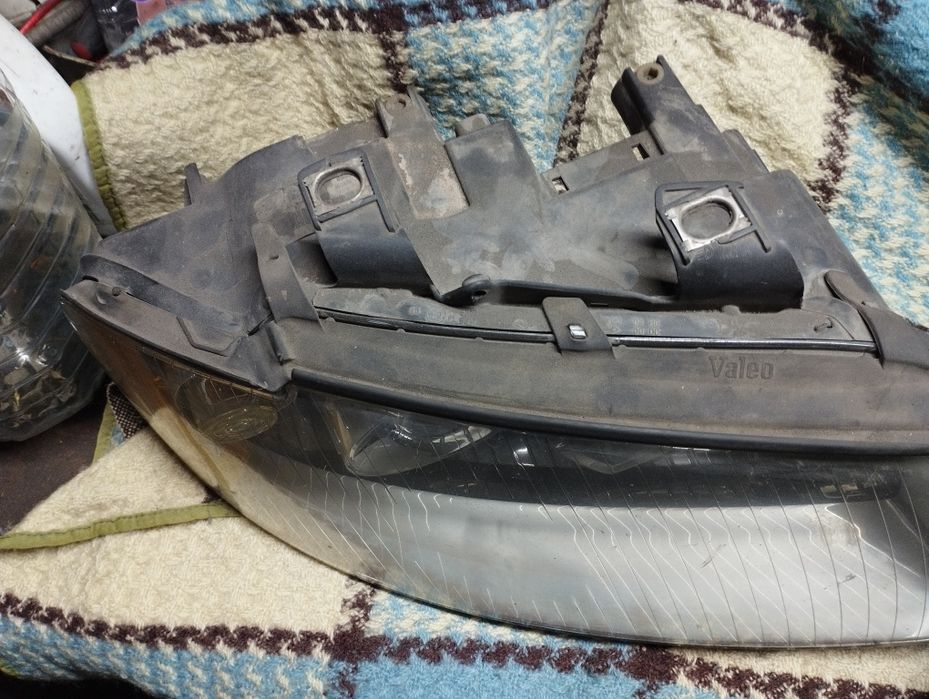 Продам фары Audi A4 B6