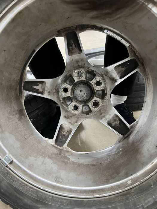 Шины с диском  245/45/18 Nokian