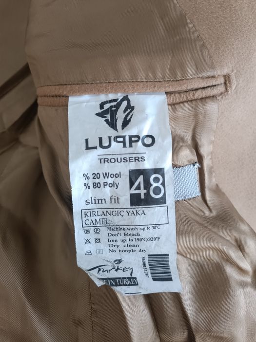 Коричневое стильный пальто