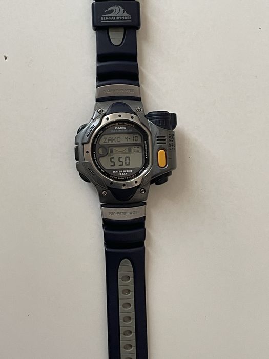 Casio Sea Pathfinder SPF-10 с инфрачервен термометър
