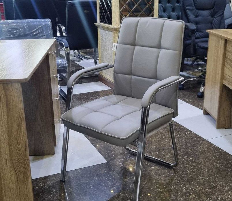 Скидка   Кресло для посетителя ! в Ташкенте.