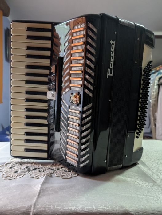 Acordeon PAROTT 96 bași