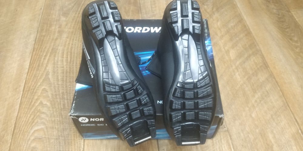 Ботинки лыжные прогулочные