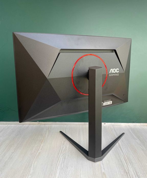 Aoc 27” 300hz curved FHD IPS