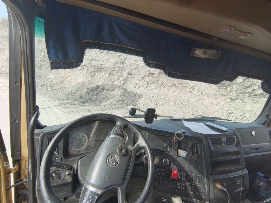 Shakman tyagach x3000 prisep 13 metr yili 2023 sotiladi narxi 67000 $.