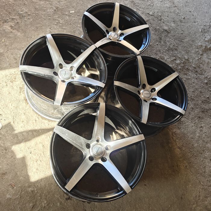 R18 PCD 5 *114,3 Комплект легкосплавных дисков