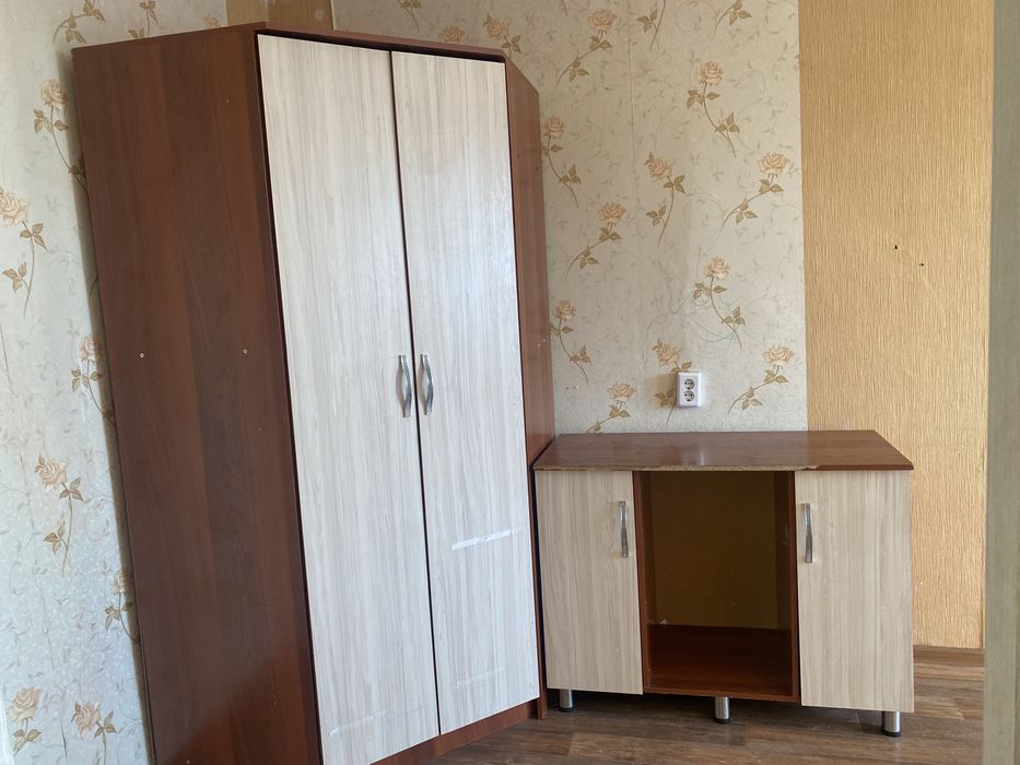 Шкаф со шкафчиком