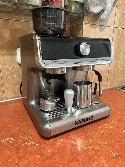 Kafune Expresor cafea cu rasnita