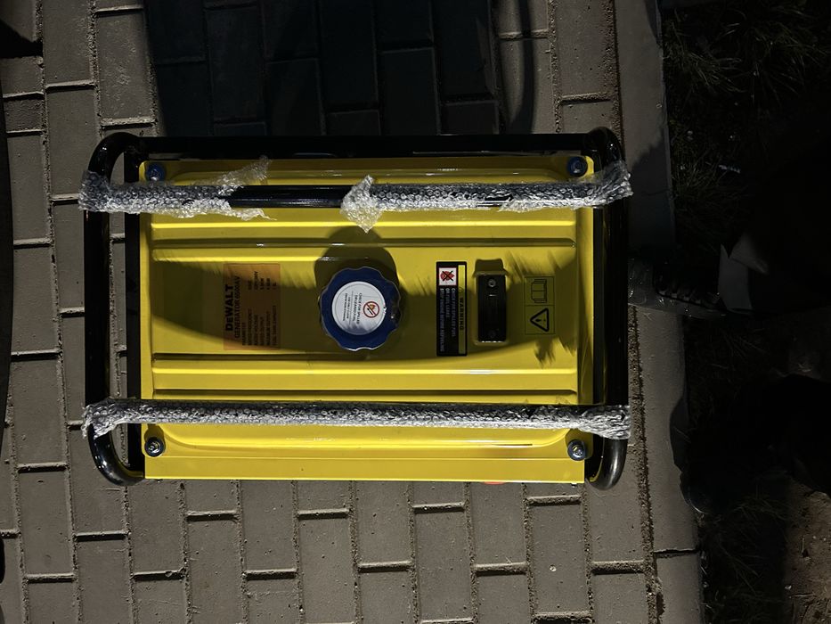 Генератор бензиновый DeWalt 6500AV