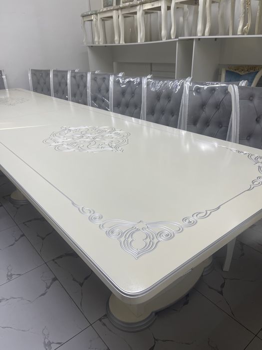 Столы кухынный гостинный