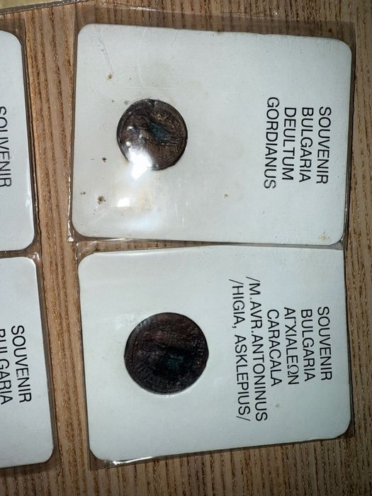 Реплики на монети