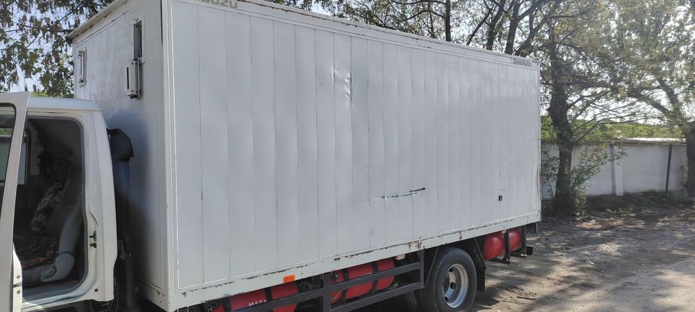 Isuzu Butka kuzov sotiladi