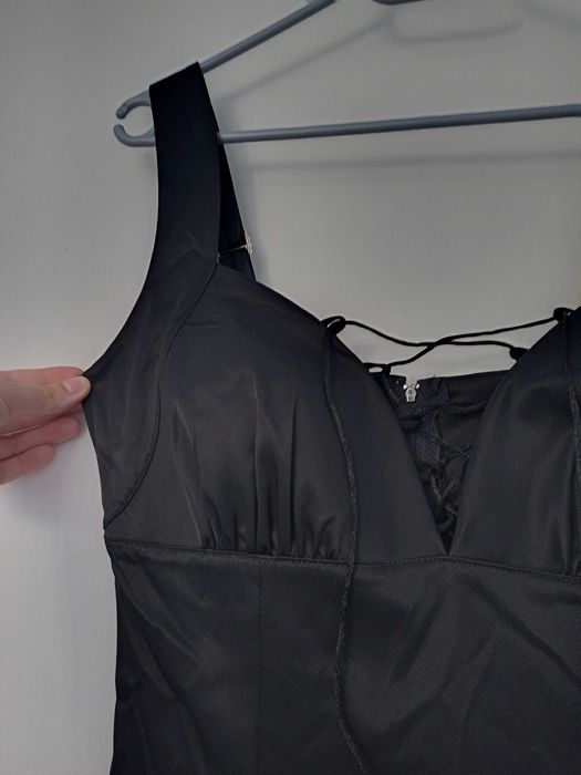 Черна официална рокля