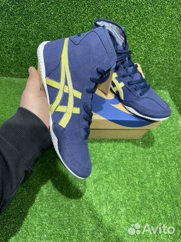 Борьцовки asics tiger темно золотой цвет