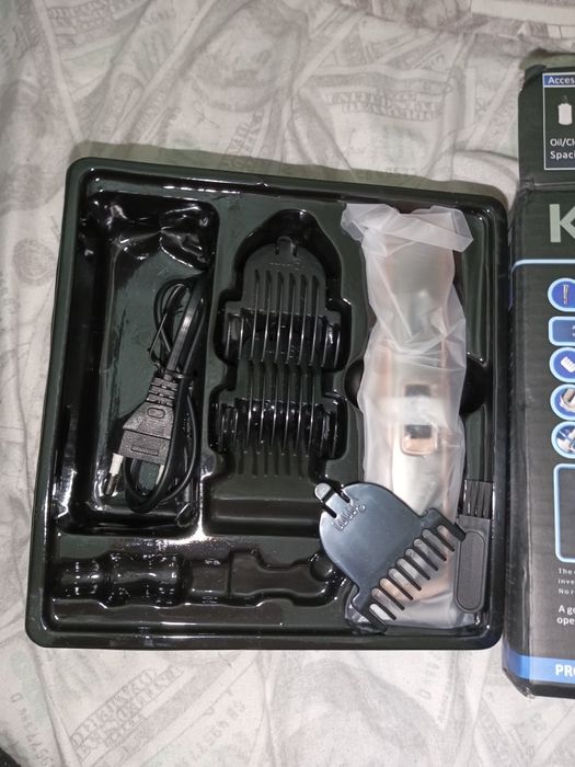 Машинка для стрижки волос