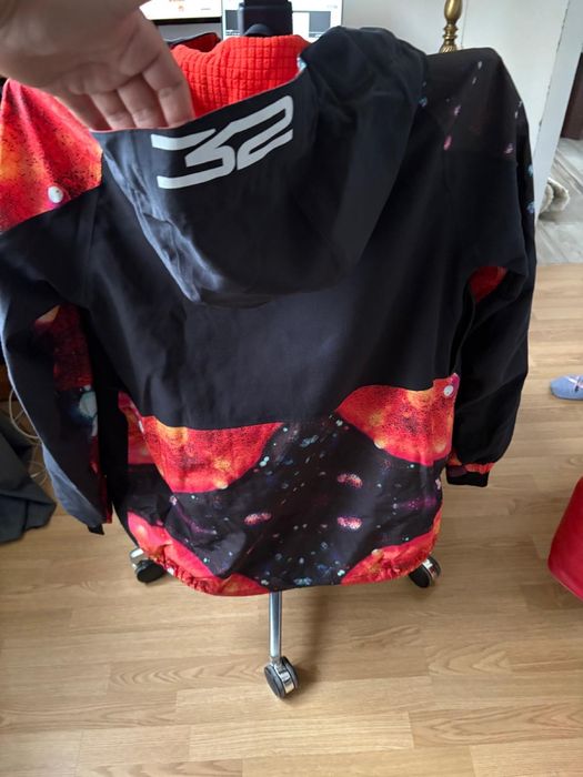 Geaca snowboard ThirtyTwo