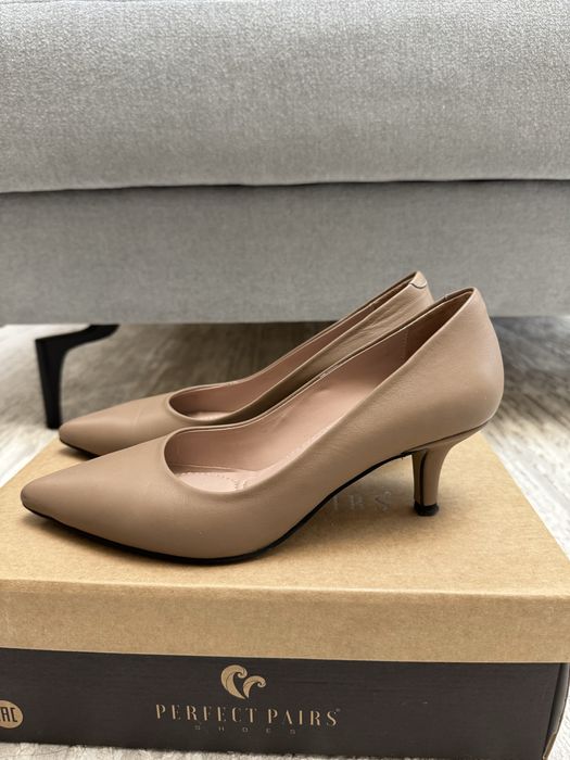 Бежевые туфли 35 размер