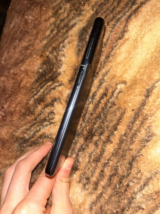 Vând galaxy s 21 5G