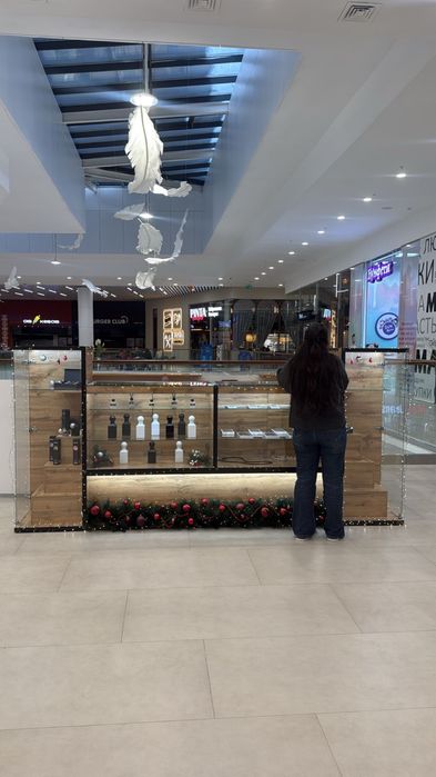 Продам место островок в ТЦ