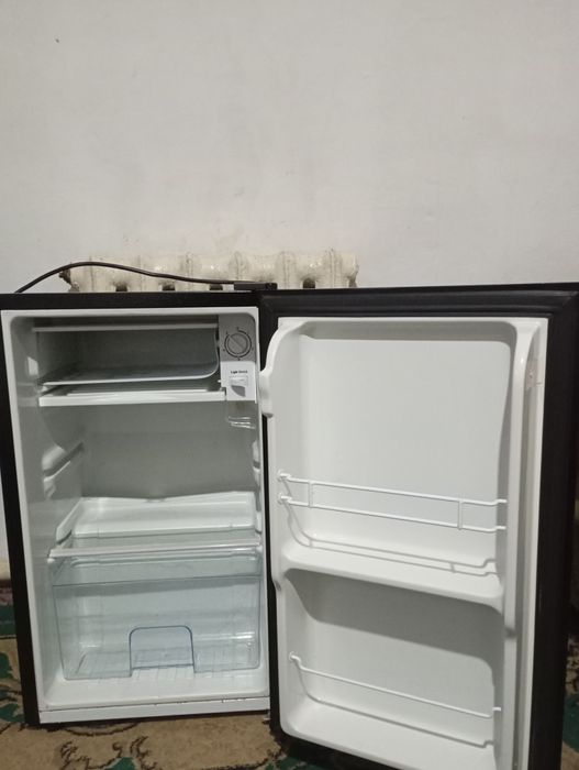 Холодильник продаются