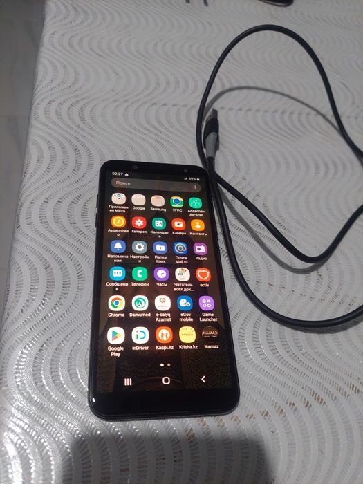 Продам сотовый телефон Самсунг A6 галакси