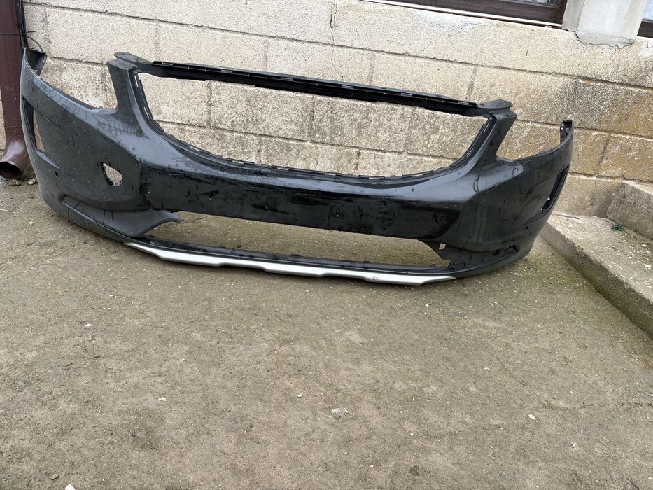 Предна броня за Волво / Volvo XC 60