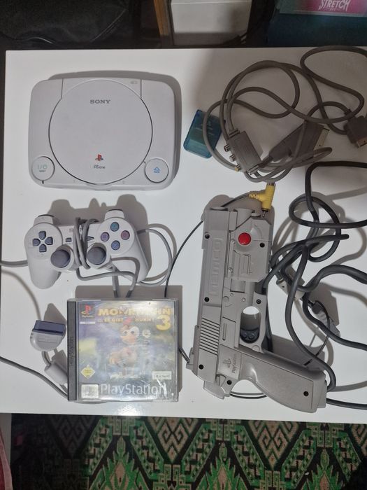 Playstation 1  в мн добро състояние